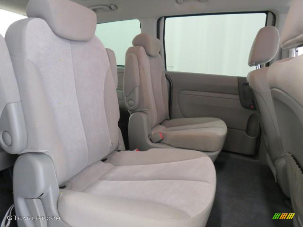 2009 Sedona LX - Clear Silver / Gray photo #22
