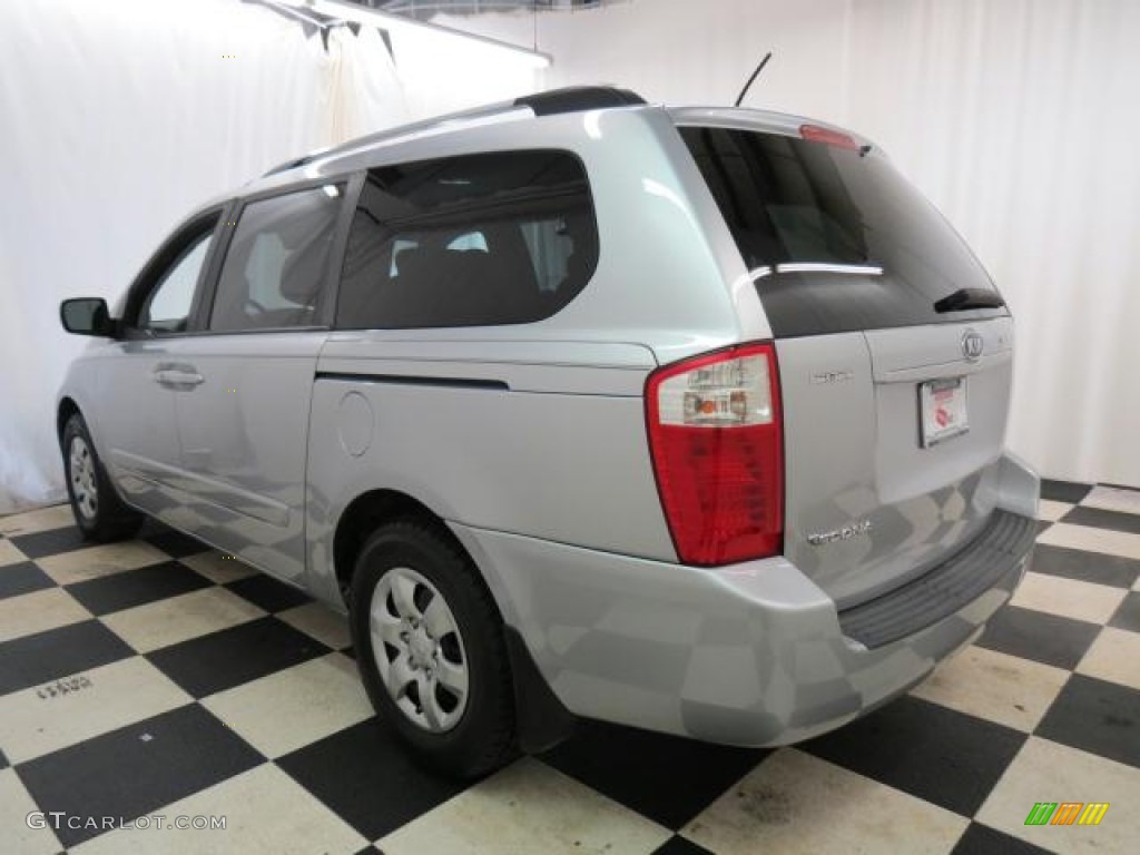 2009 Sedona LX - Clear Silver / Gray photo #29