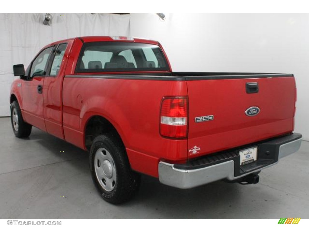 2004 F150 XL SuperCab - Bright Red / Medium/Dark Flint photo #10