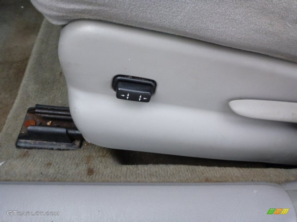 2005 Century Sedan - White Opal / Gray photo #21