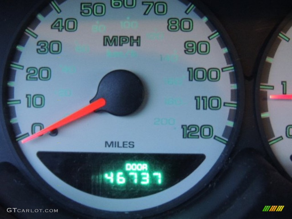 2005 Neon SXT - Electric Blue Pearlcoat / Dark Slate Gray photo #15