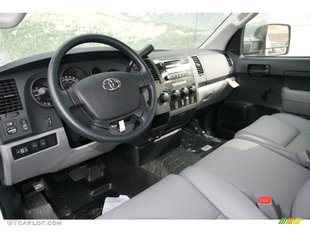 Graphite Interior 2013 Toyota Tundra Regular Cab 4x4 Photo #75337396