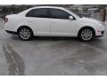 Candy White - Jetta SE Sedan Photo No. 9