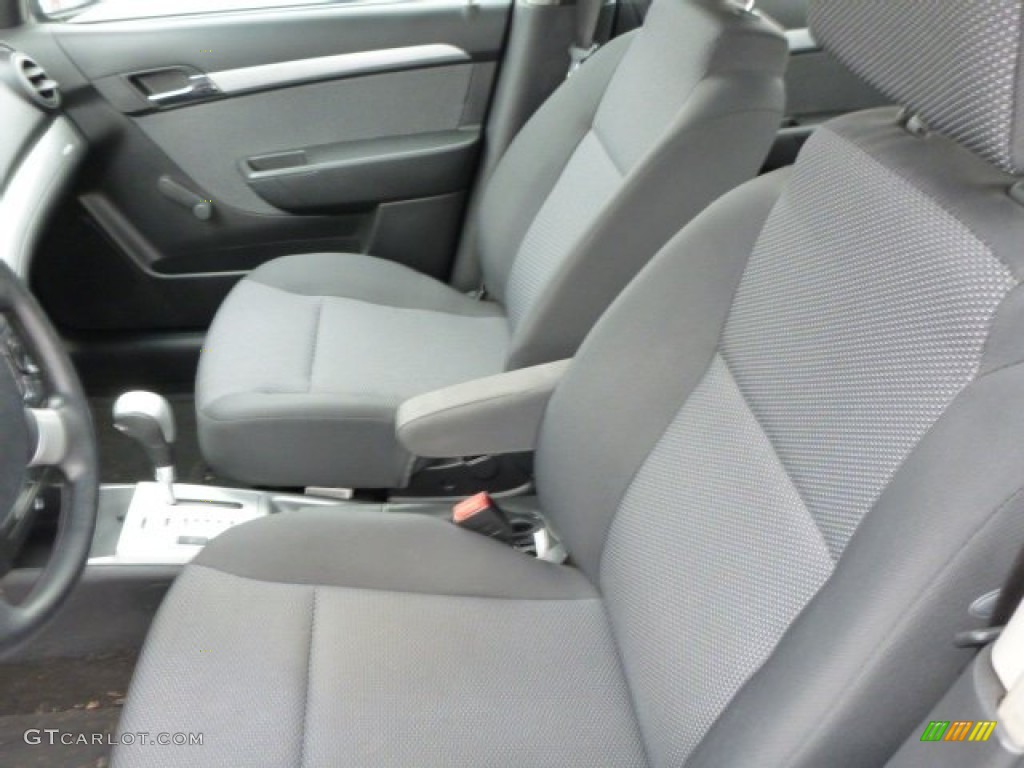 2010 Aveo LT Sedan - Wintergreen / Charcoal photo #4