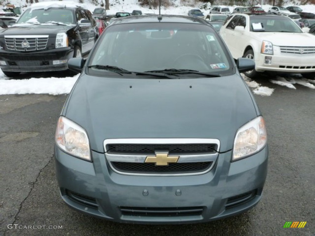 2010 Aveo LT Sedan - Wintergreen / Charcoal photo #15