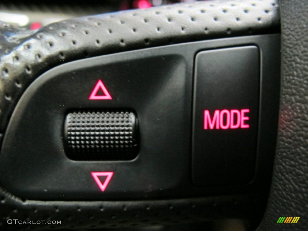 2007 Audi RS4 4.2 quattro Sedan Controls Photo #75346699