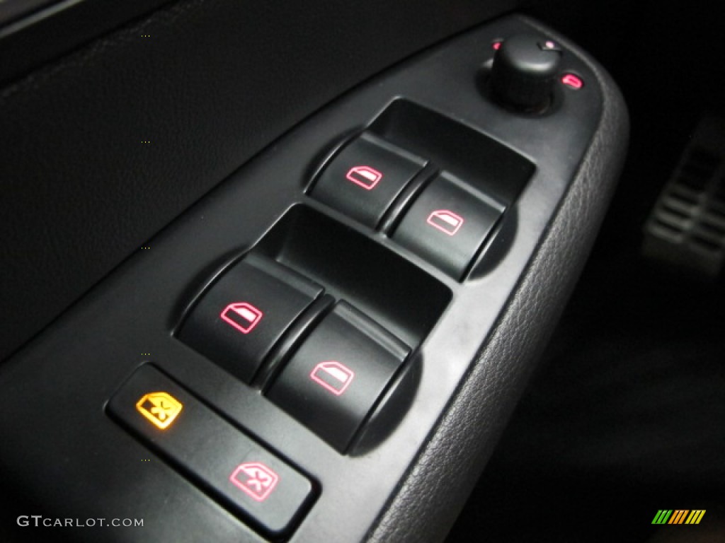 2007 Audi RS4 4.2 quattro Sedan Controls Photo #75346756
