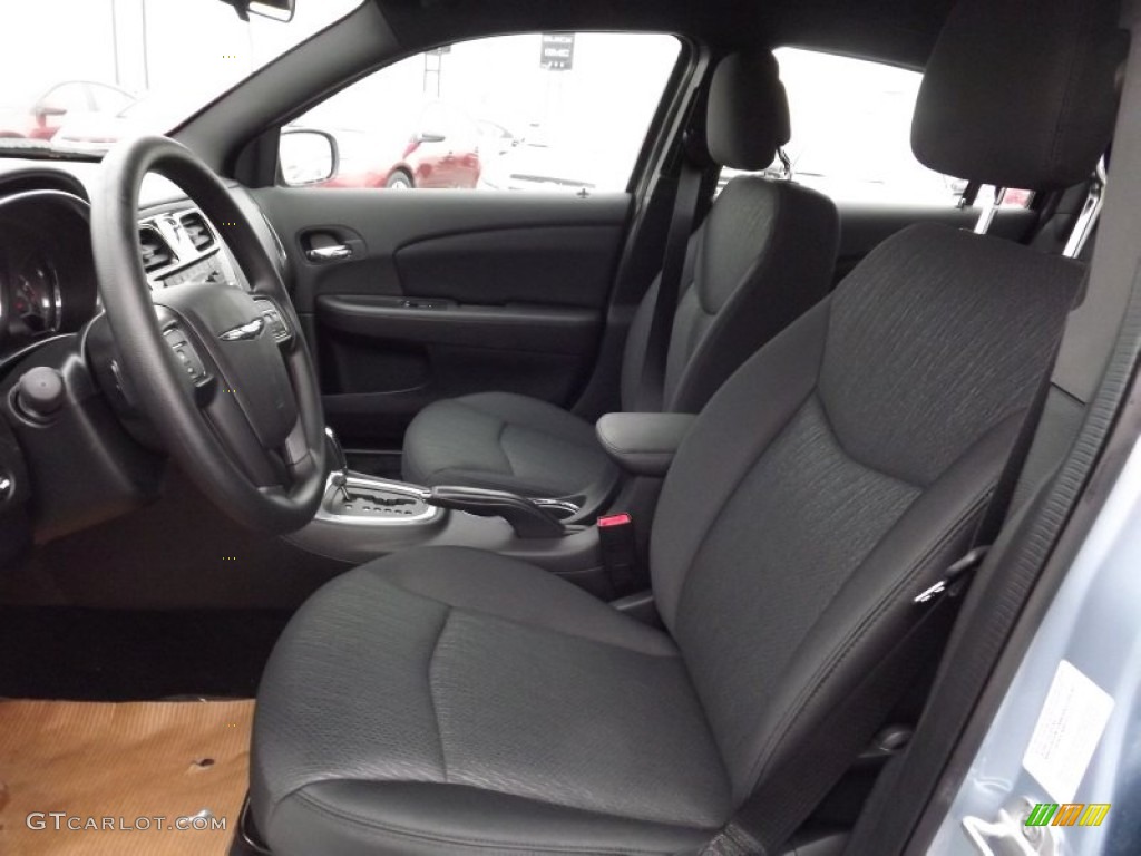 2013 Chrysler 200 LX Sedan Front Seat Photos