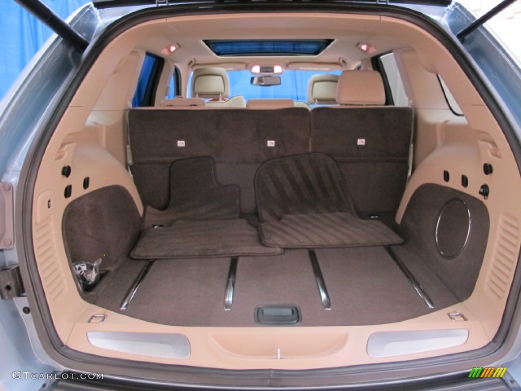 2012 Jeep Grand Cherokee Overland 4x4 Trunk Photo #75351485