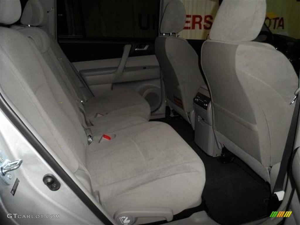 2012 Highlander V6 - Classic Silver Metallic / Ash photo #19