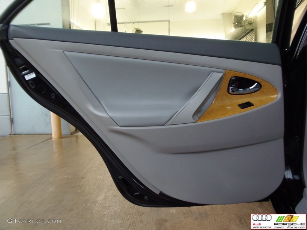 2007 Camry XLE V6 - Black / Ash photo #28