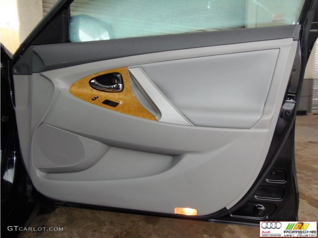 2007 Camry XLE V6 - Black / Ash photo #30