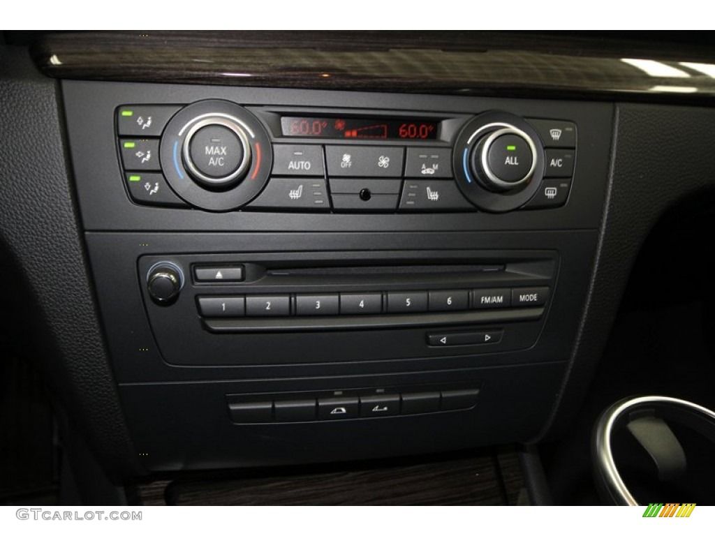 2013 BMW 1 Series 128i Convertible Controls Photo #75352807