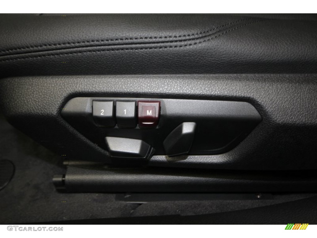 2013 3 Series 328i Sedan - Glacier Silver Metallic / Black photo #15