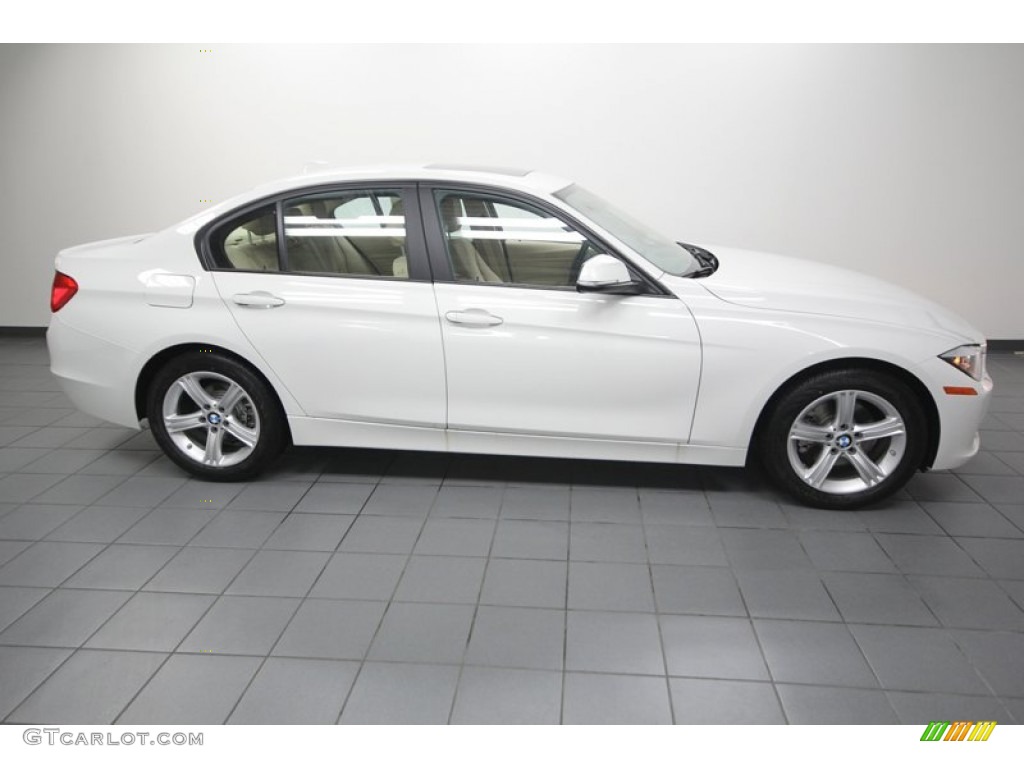 2013 3 Series 328i Sedan - Alpine White / Venetian Beige photo #2