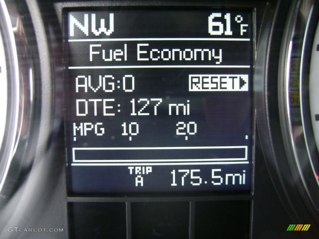 2012 Ram 2500 HD SLT Outdoorsman Crew Cab 4x4 - Bright Red / Dark Slate/Medium Graystone photo #14