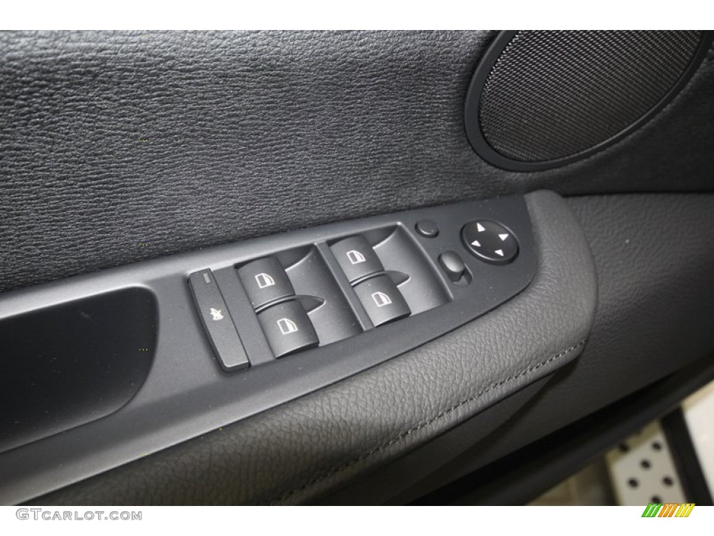 2013 BMW X6 xDrive35i Controls Photo #75355495