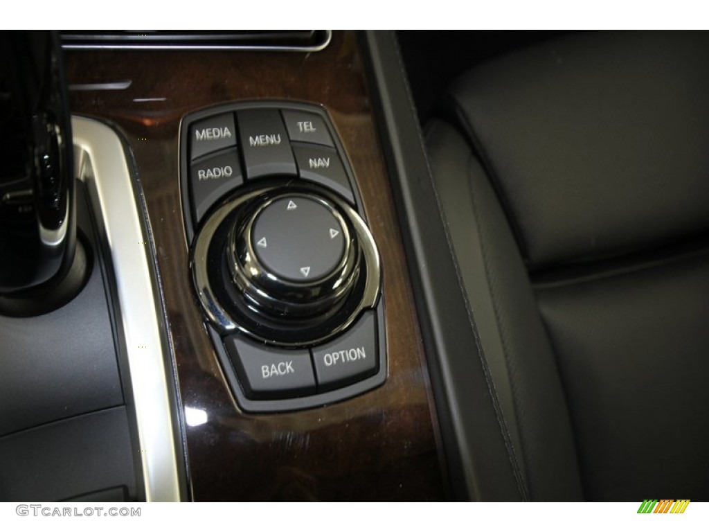2013 BMW 7 Series 750i Sedan Controls Photo #75355870