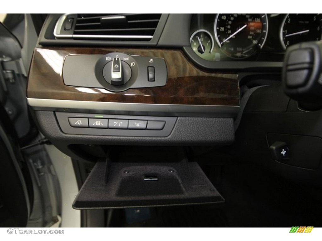 2013 BMW 7 Series 750i Sedan Controls Photo #75355888