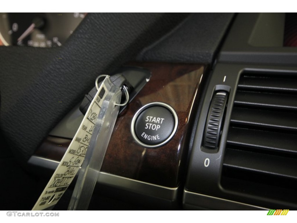 2013 BMW X5 xDrive 35d Controls Photo #75356206