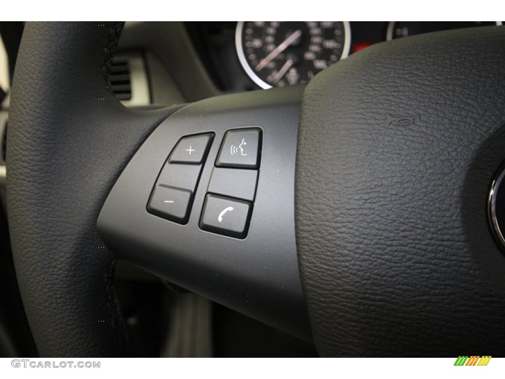 2013 BMW X5 xDrive 35d Controls Photo #75356215