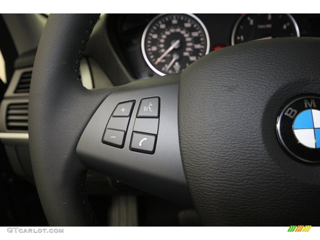 2013 BMW X5 xDrive 35d Controls Photo #75356323