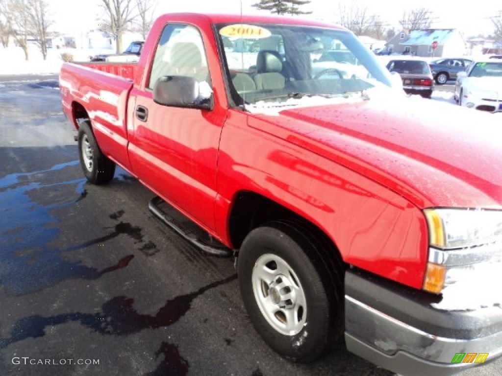 2004 Silverado 1500 Regular Cab 4x4 - Victory Red / Dark Charcoal photo #3