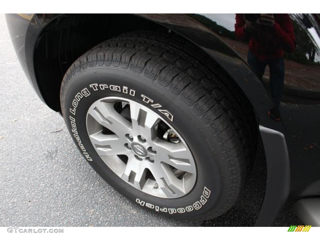2012 Nissan Pathfinder Silver Wheel Photos