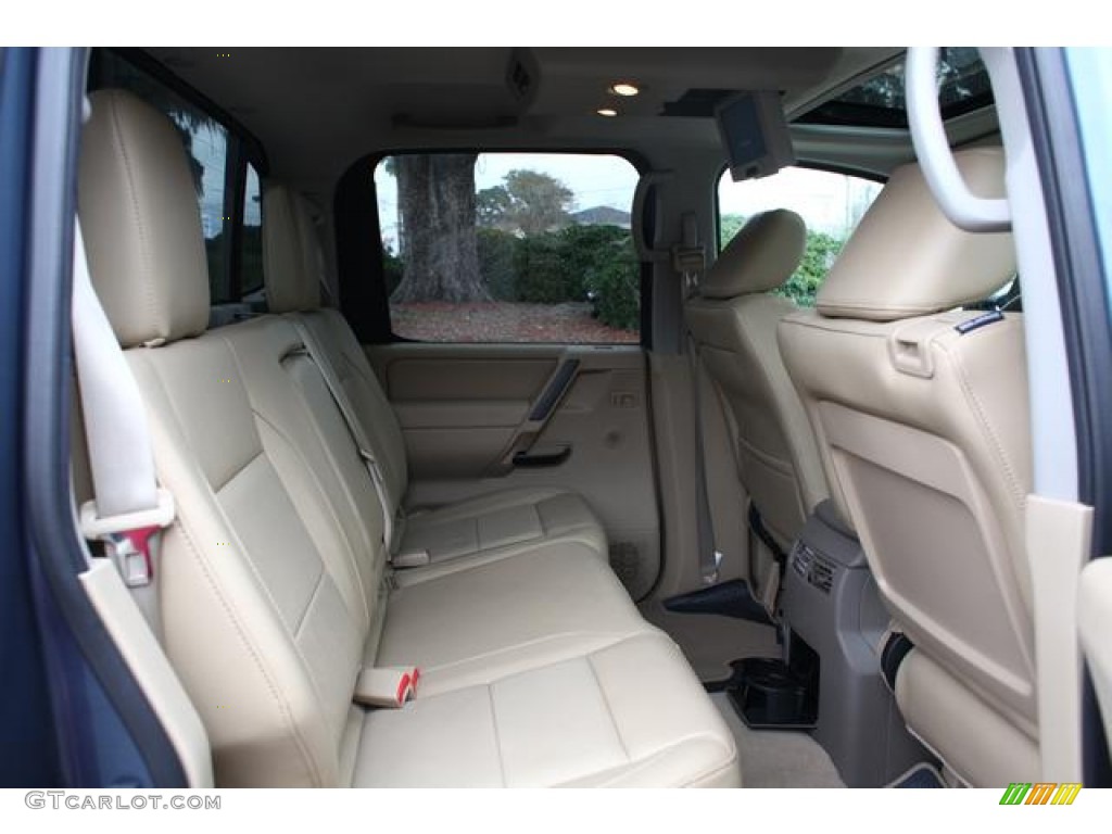 Almond Interior 2012 Nissan Titan SL Crew Cab 4x4 Photo #75360758