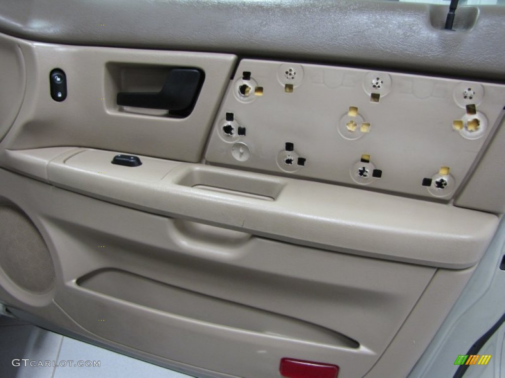 2005 Taurus SE - Gold Ash Metallic / Medium/Dark Pebble photo #14