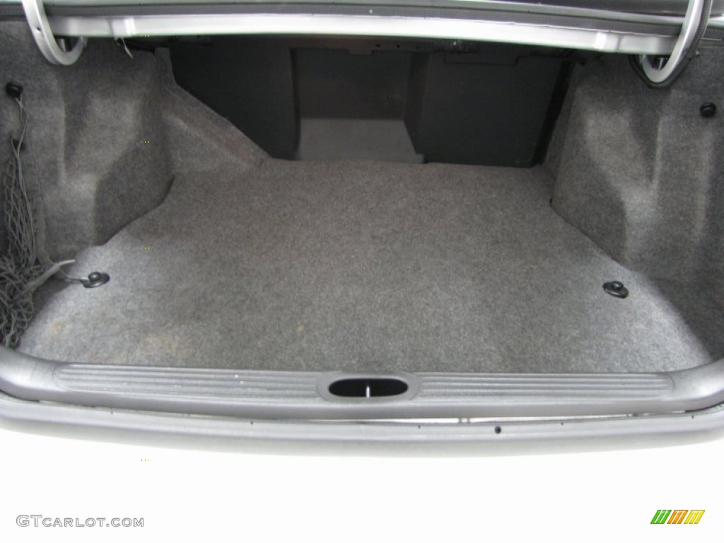 2002 Buick LeSabre Custom Trunk Photo #75363383