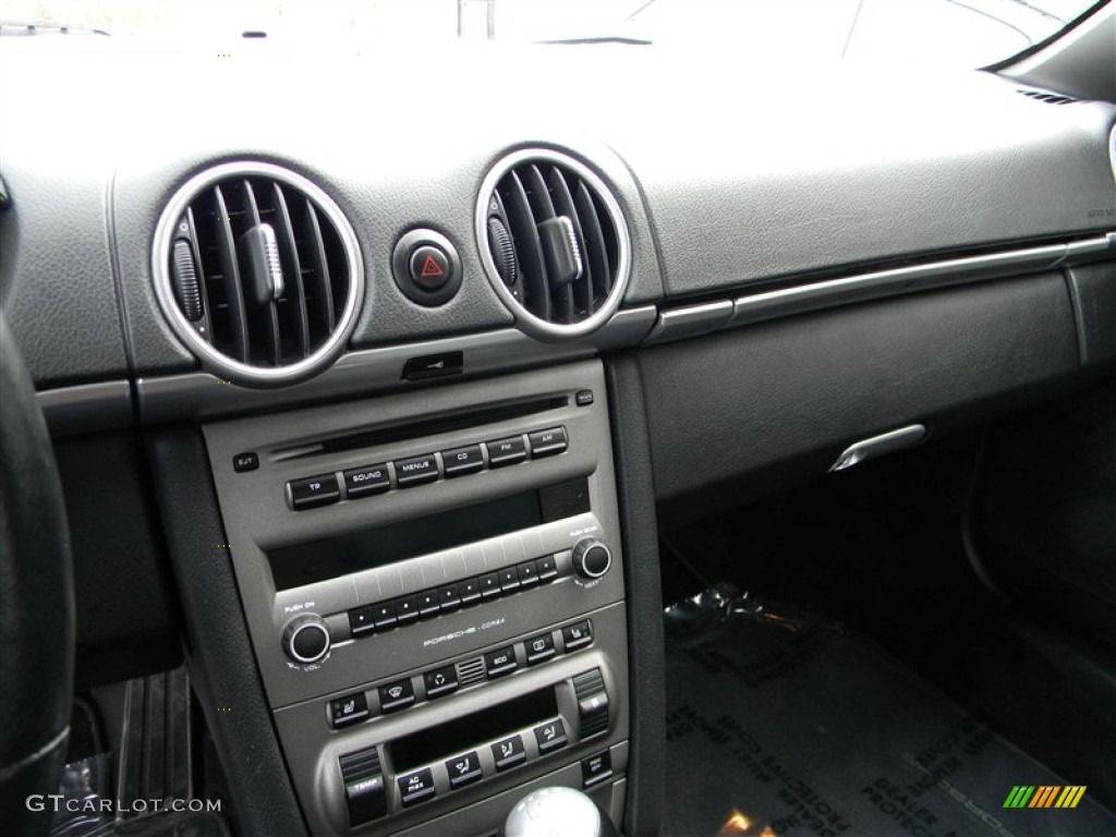 2007 Porsche Cayman S Controls Photo #75365619
