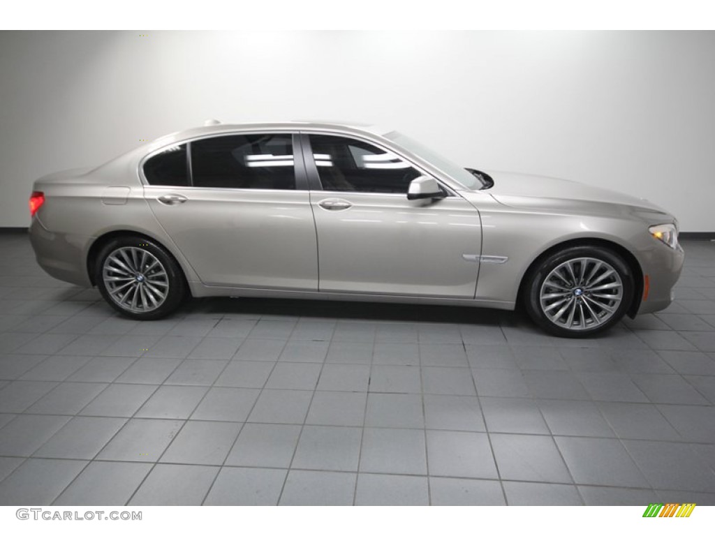 Cashmere Silver Metallic 2011 BMW 7 Series 740Li Sedan Exterior Photo #75367070