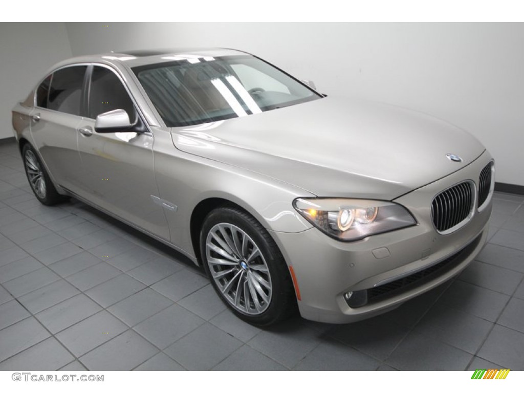 Cashmere Silver Metallic 2011 BMW 7 Series 740Li Sedan Exterior Photo #75367088