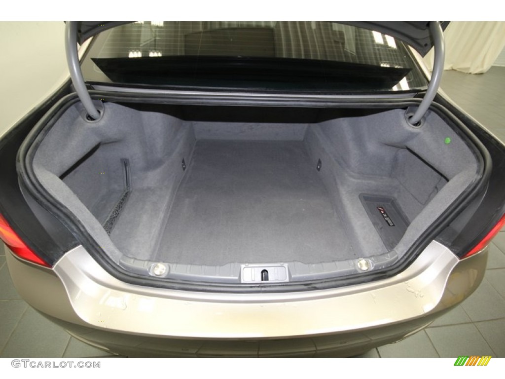 2011 BMW 7 Series 740Li Sedan Trunk Photo #75367595