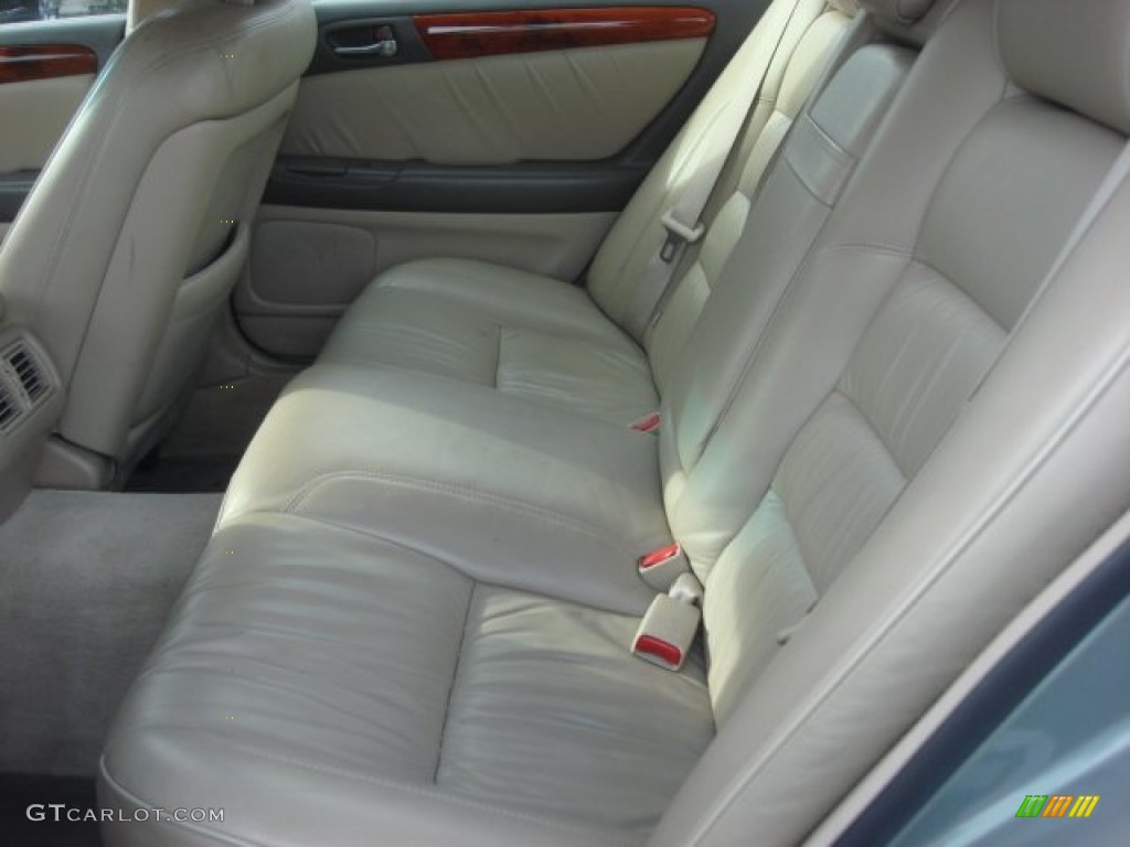 2001 Lexus GS 300 Rear Seat Photos