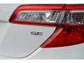 Super White - Camry SE Photo No. 20