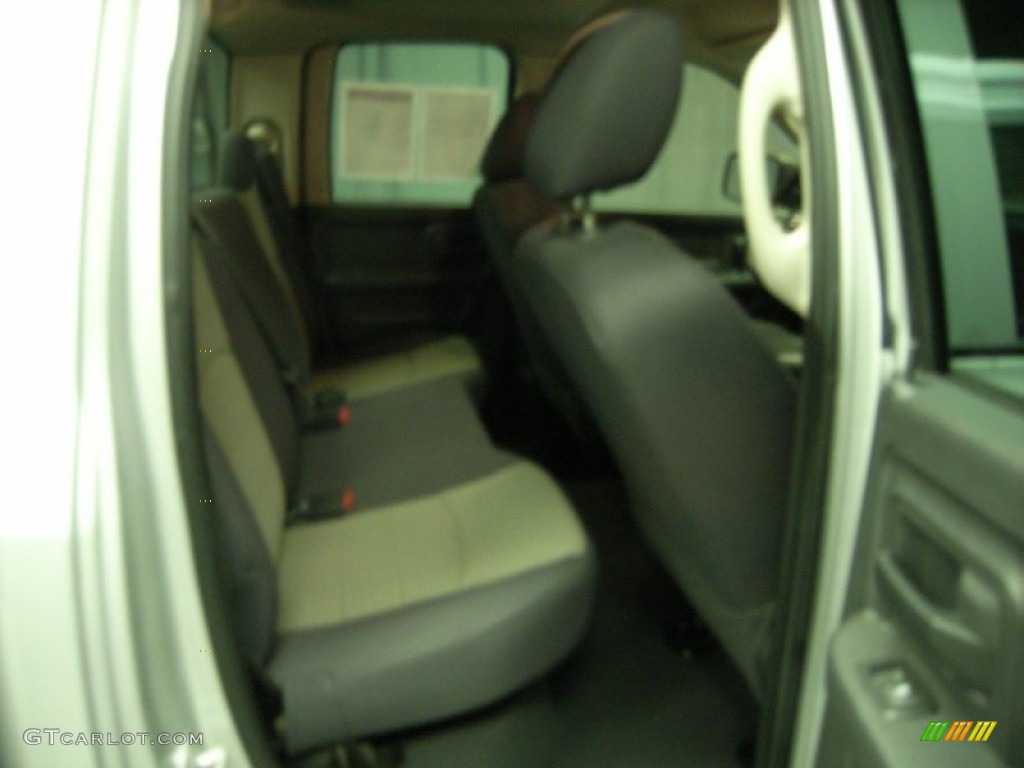 2010 Ram 1500 ST Quad Cab 4x4 - Bright Silver Metallic / Dark Slate/Medium Graystone photo #12
