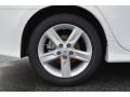 Super White - Camry SE Photo No. 19