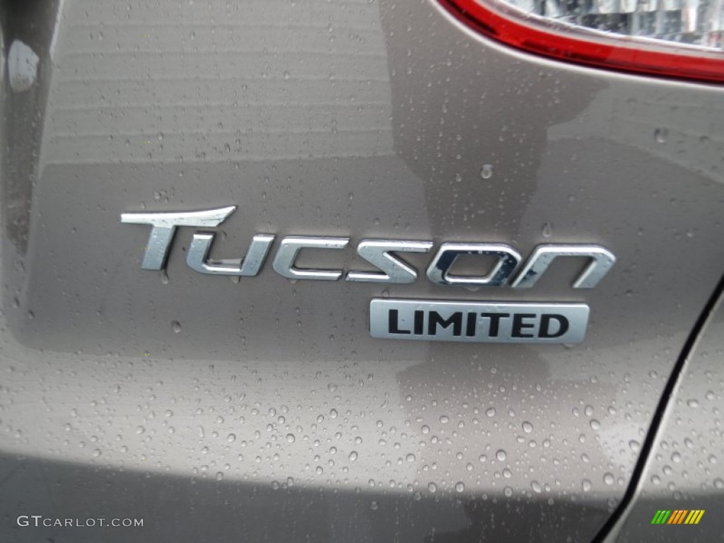 2011 Hyundai Tucson Limited Marks and Logos Photo #75371652