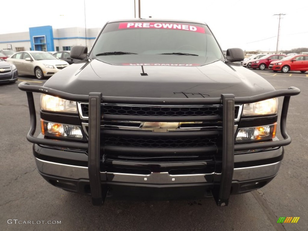 2006 Silverado 1500 Z71 Regular Cab 4x4 - Black / Dark Charcoal photo #2