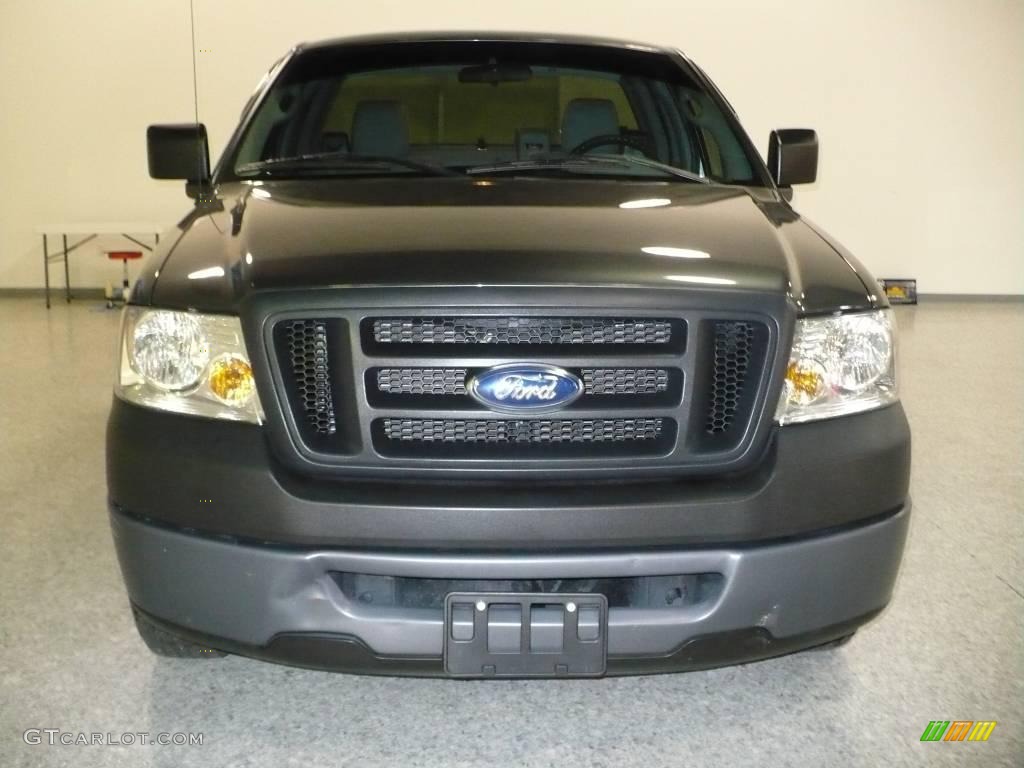 2006 F150 XL Regular Cab - Dark Shadow Grey Metallic / Medium/Dark Flint photo #2