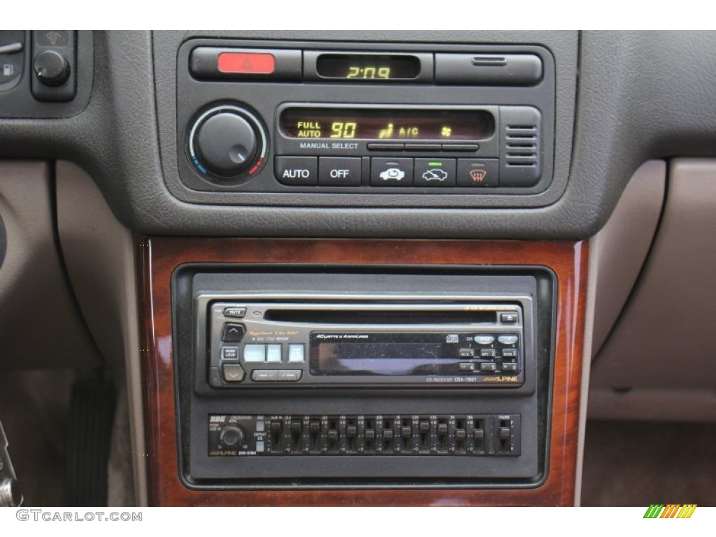 1992 Acura Legend LS Coupe Controls Photo #75374906