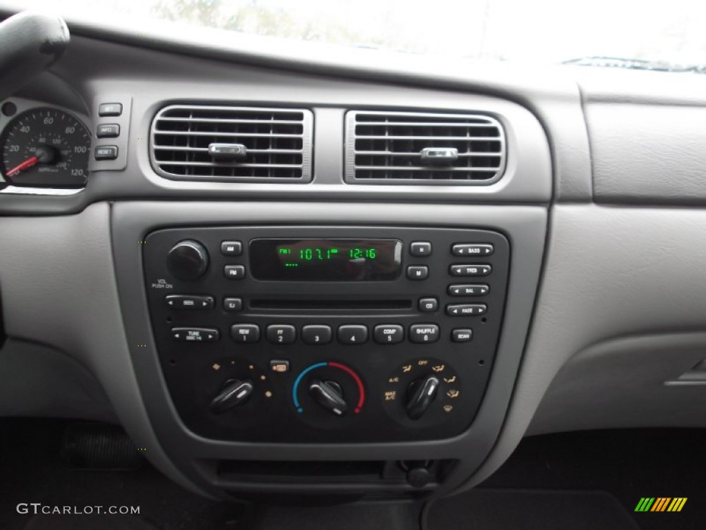 2005 Mercury Sable GS Sedan Controls Photo #75374969