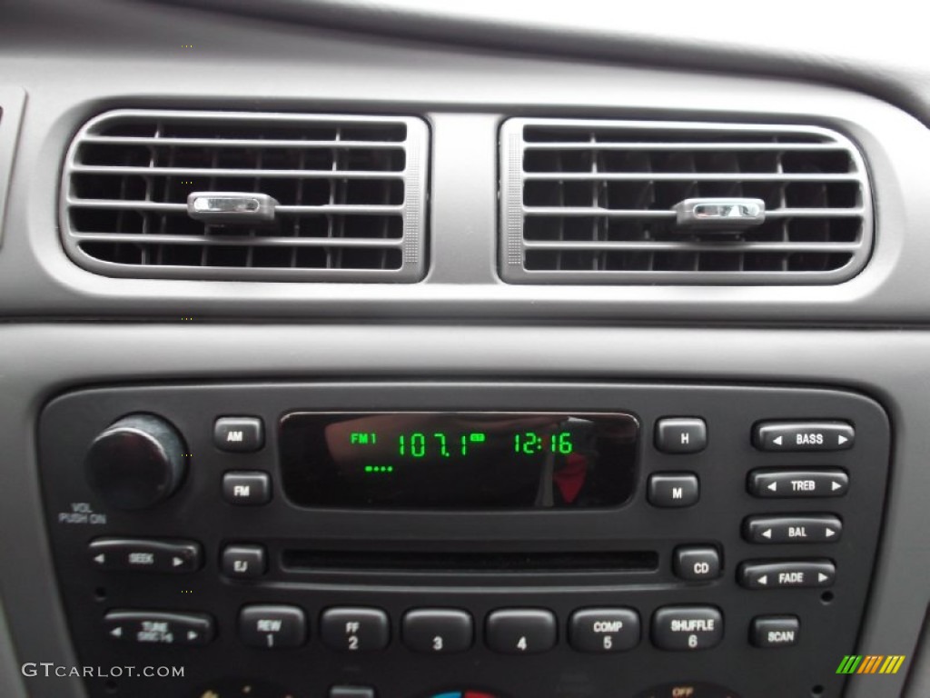 2005 Mercury Sable GS Sedan Audio System Photos
