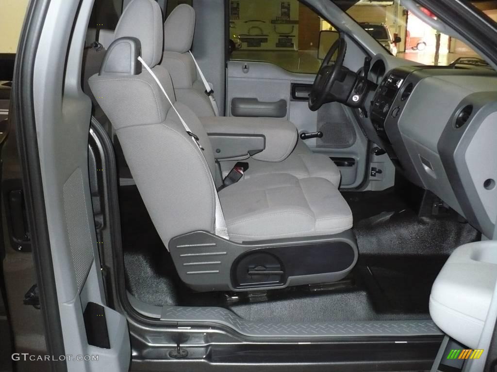 2006 F150 XL Regular Cab - Dark Shadow Grey Metallic / Medium/Dark Flint photo #10