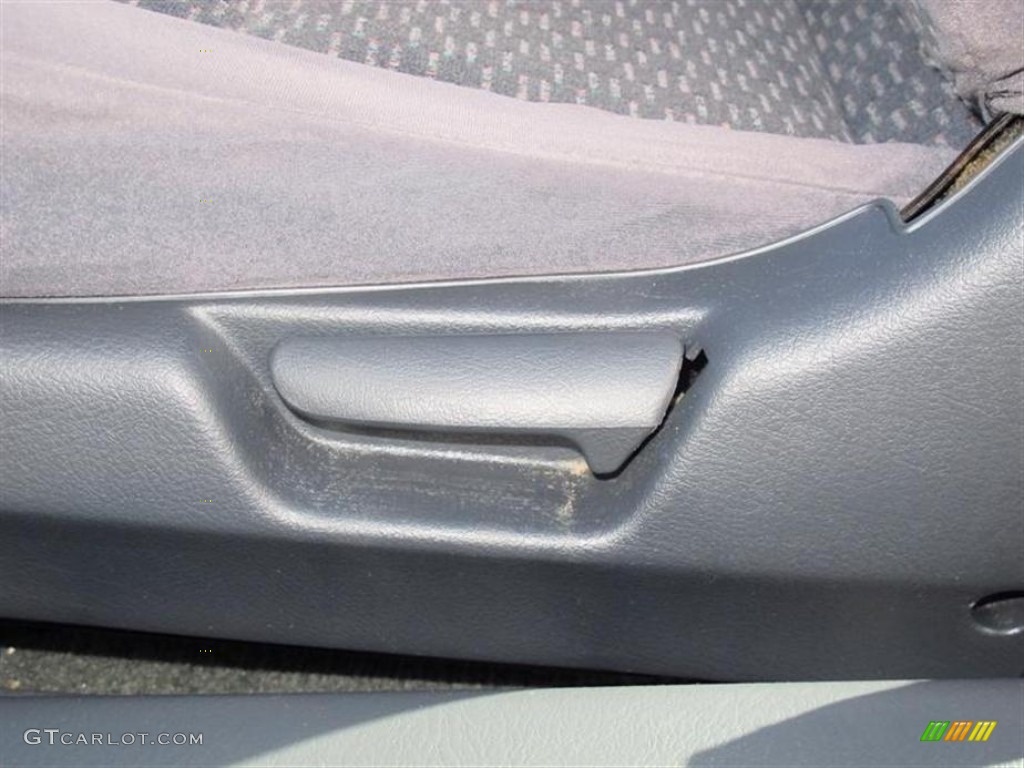 1999 Civic DX Coupe - Vogue Silver Metallic / Gray photo #16