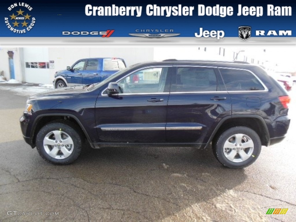 True Blue Pearl Jeep Grand Cherokee