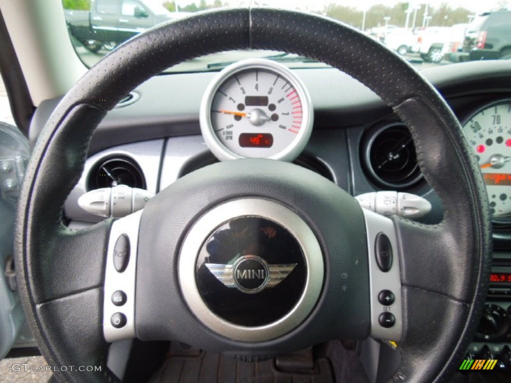 2004 Mini Cooper Hardtop Steering Wheel Photos