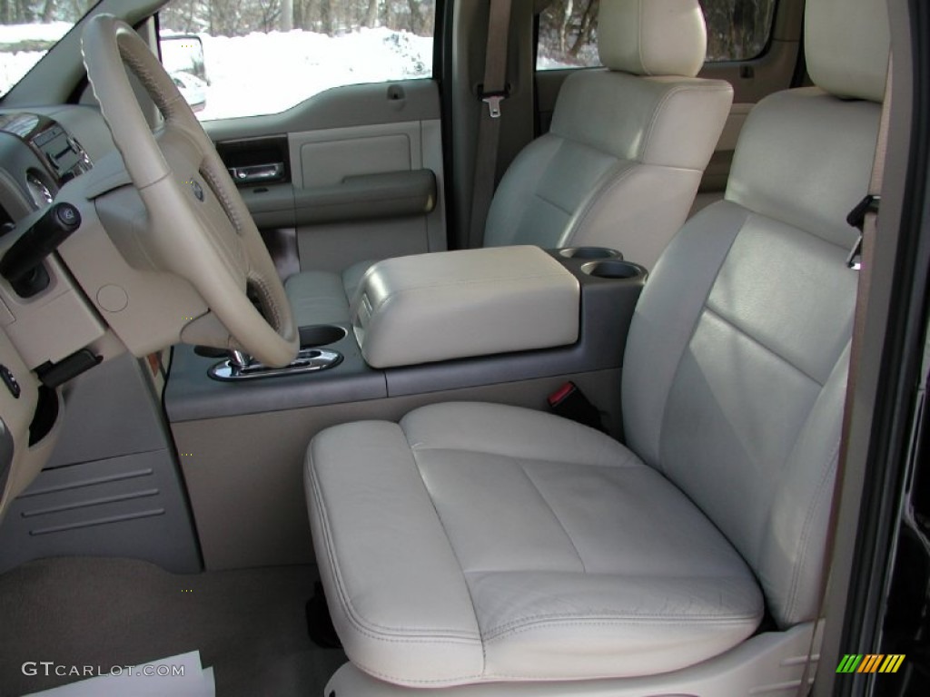 Tan Interior 2004 Ford F150 Lariat SuperCrew 4x4 Photo #75377542
